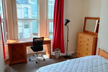 5 bed house, Sea View Avenue, Lipson, Plymouth, PL48RU - Image 3